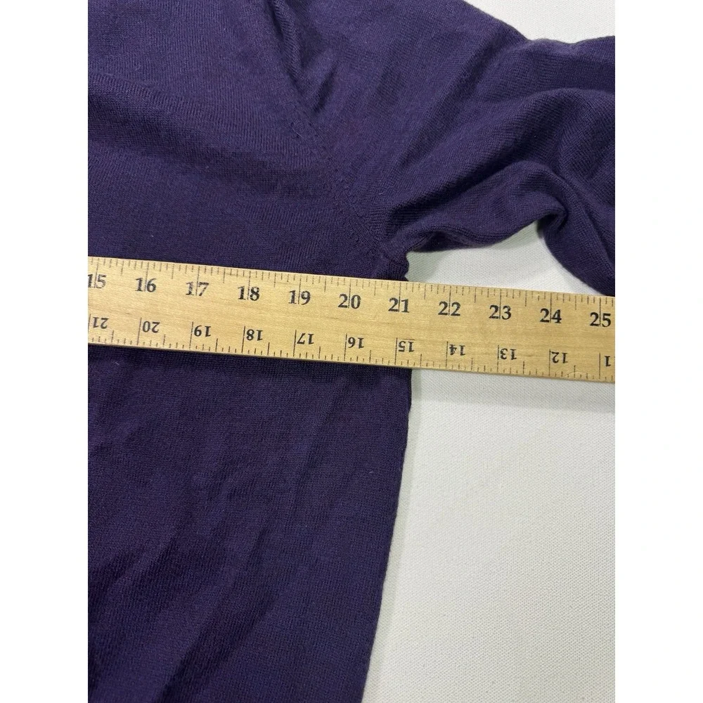 Jos A Bank Traveler Men XL Purple Merino Wool V-Neck Sweater Luxury Classic